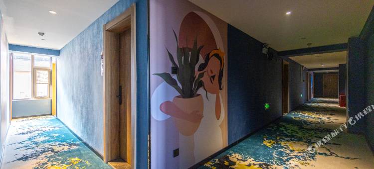 坤逸·精品酒店(兰州中山桥西关地铁站店)图片