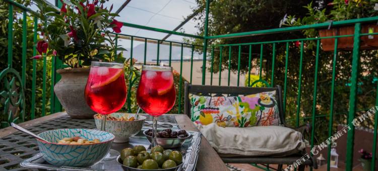 庞培维拉罗克拉旅馆(Villa Rocla Guest House Pompei)图片