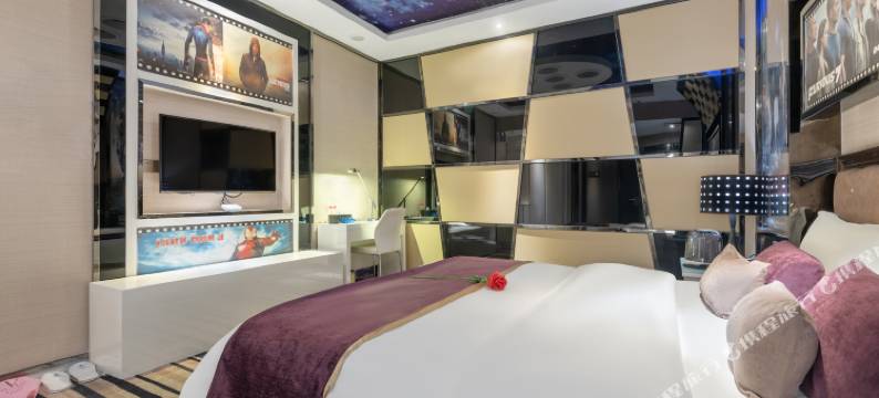 兴义云钻精品主题酒店图片