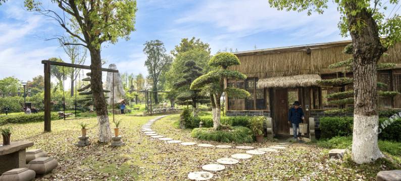 风逸荷塘庄园民宿图片