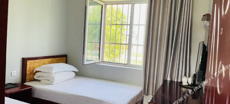 那拉提部落风情美食农庄图片