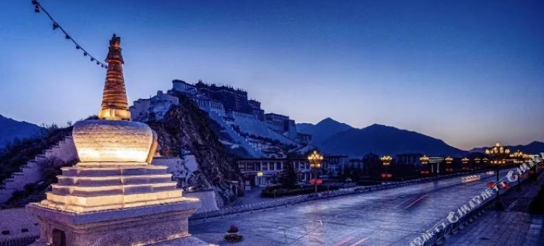 拉萨扎西曲塔风情酒店(布达拉宫八廓街店)图片