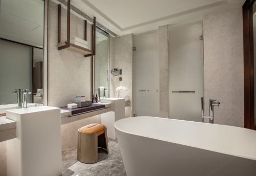 Crowne Plaza Ya'anHotel Overview