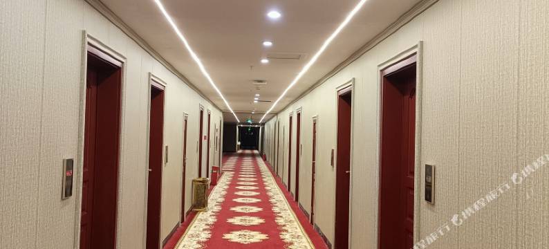 八宿多拉神山温泉宾馆图片