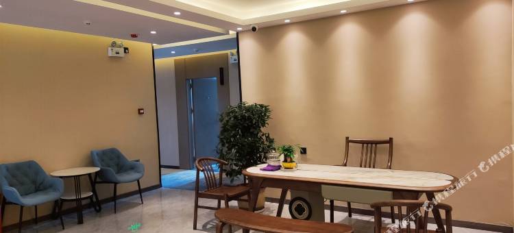 至圣观景酒店(布达拉宫店)图片