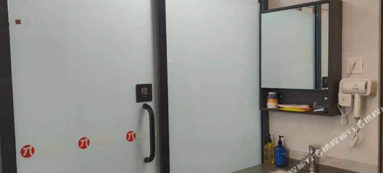 派酒店(三河燕郊大学城店)图片