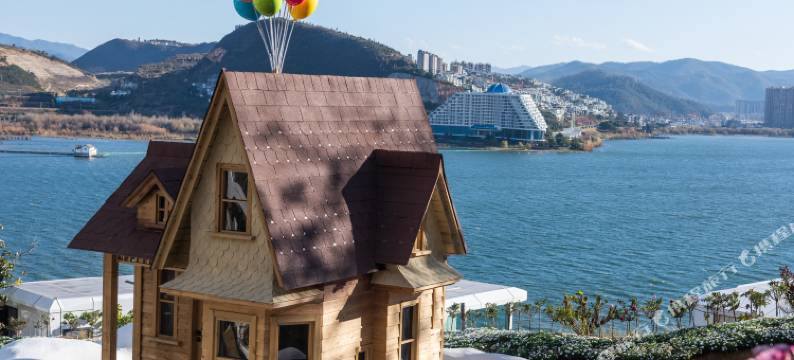 大理慕海养山太空舱悬崖海景酒店图片