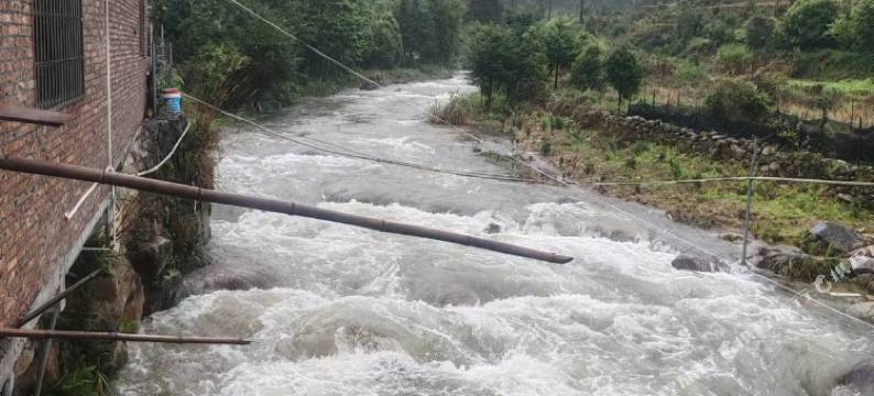 阳山第一峰欢乐农家图片