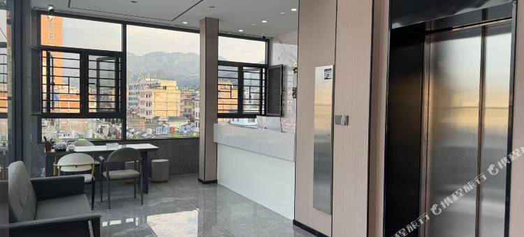 名顺商旅酒店(凤庆街心花园店)图片