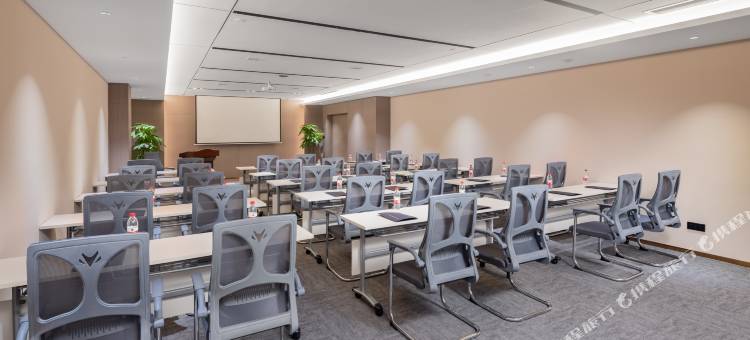 朗丽兹酒店(都江堰景区店)图片