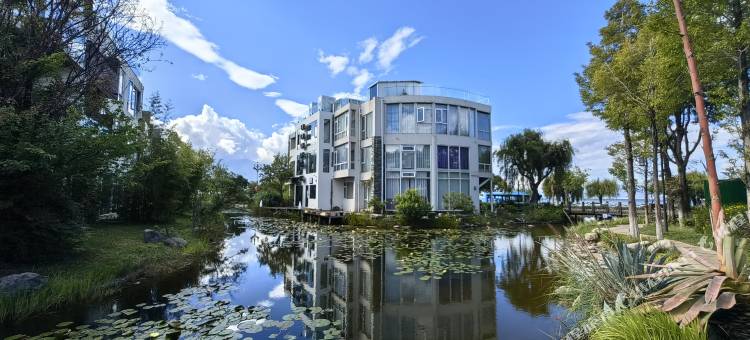 大理觅岄·浅渡海景别墅(洱海公园店)图片