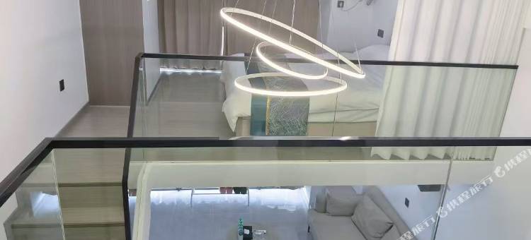 君子·轻奢Loft影院酒店(南昌海伦广场店)图片