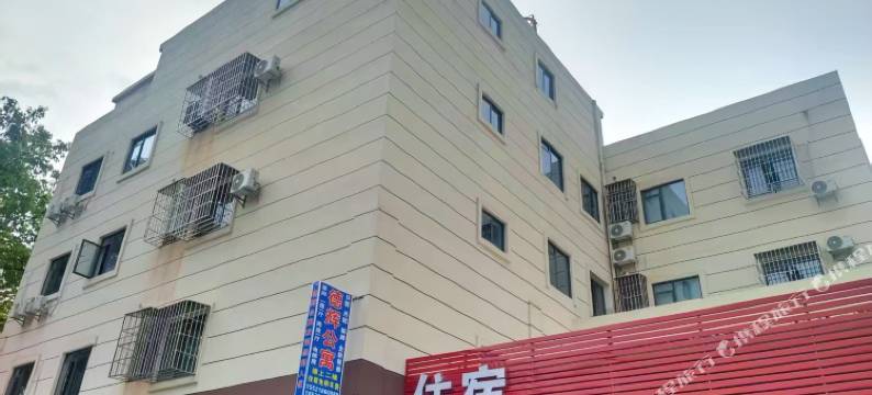 德辉公寓(中山长江水世界店)图片