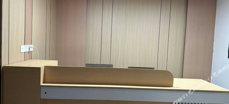 信宜欢朋城市民宿图片