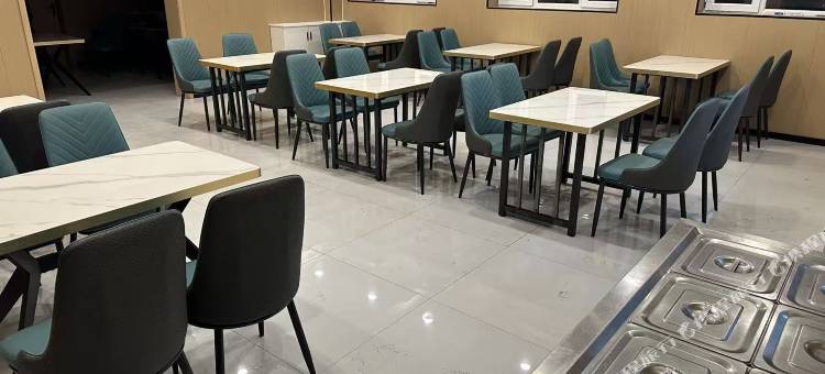 奎屯冠庭逸居酒店图片