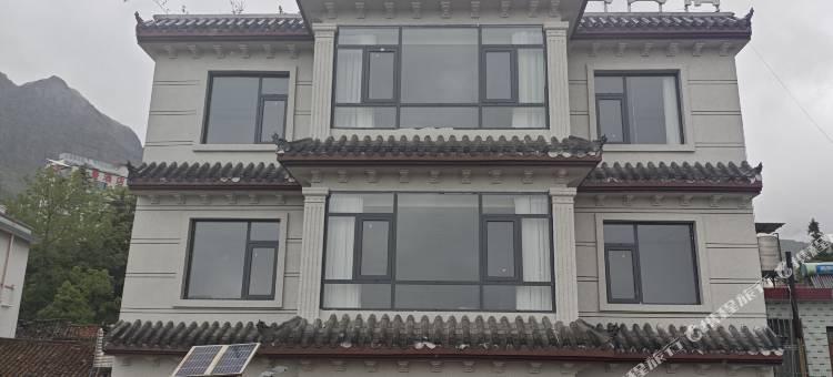 乌蒙大草原枕风民宿图片