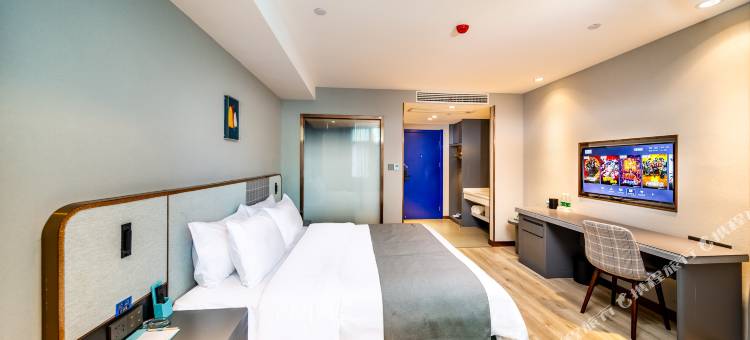 兰欧尚品酒店(武汉武胜路凯德广场地铁站店)图片