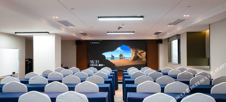 菲伦酒店(长沙洋湖湿地地铁站店)图片