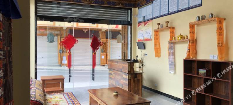 玛吉阿妈民宿(海螺沟店)图片