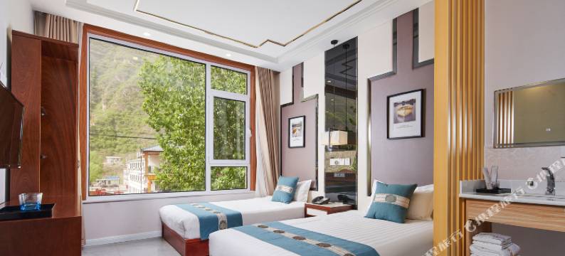 花筑·野三坡百里峡秀仙楼酒店(刘家河水上乐园店)图片