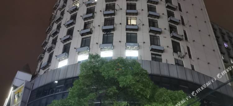 南昌一元青年公寓(八一馆地铁站)图片