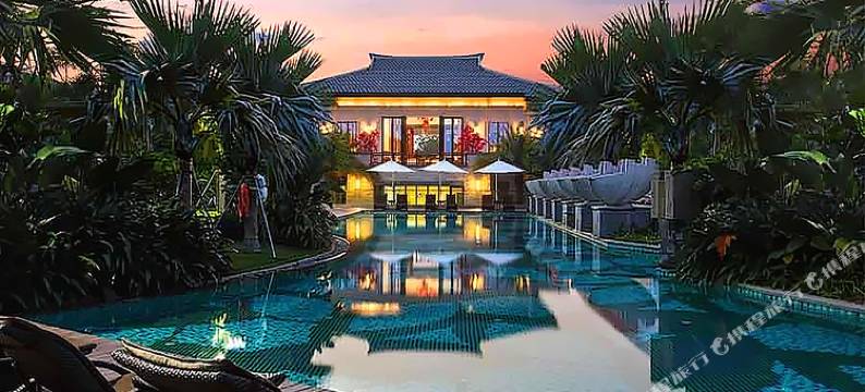 三亚海棠湾路森海岸泳池别墅(亚特免税城店)图片