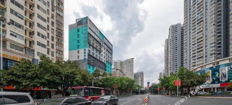 雅斯特美途酒店(金湖广场青秀万达店)图片