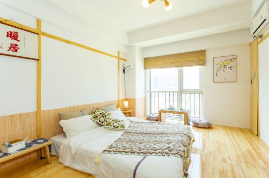 红熙缘海景美宿(大连高新区万达广场店)