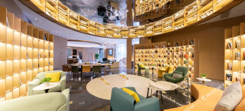 武汉国际博览中心四新北路亚朵酒店图片