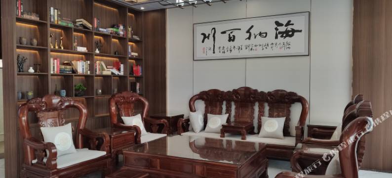 龙宝城酒店(博白龙潭产业园店)图片