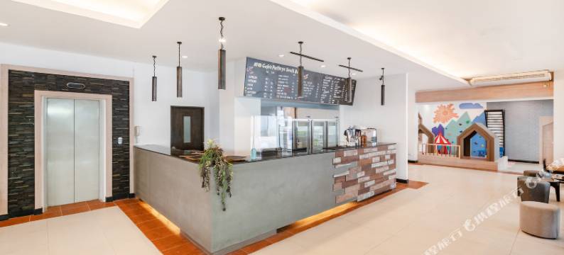 芭堤雅南海滩科科特尔酒店(Kokotel Pattaya South Beach)图片