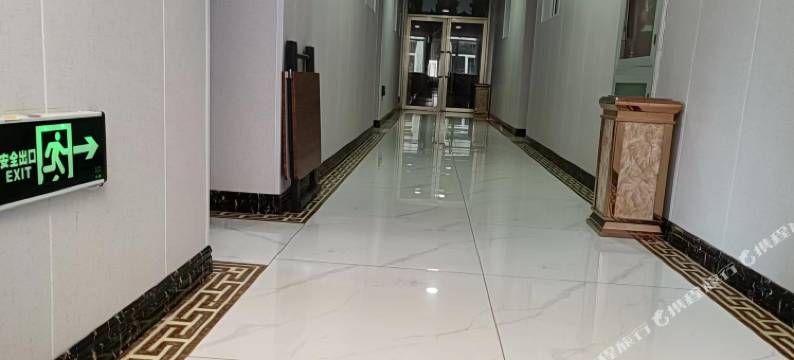 赤峰赤驿宾馆(高铁站店)图片