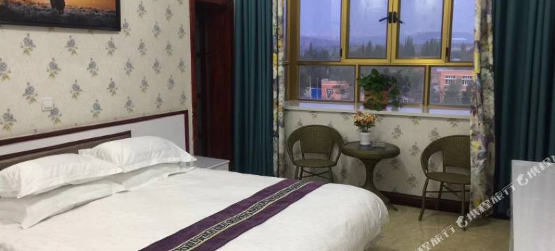 特克斯大伟客栈(特克斯八卦城店)图片