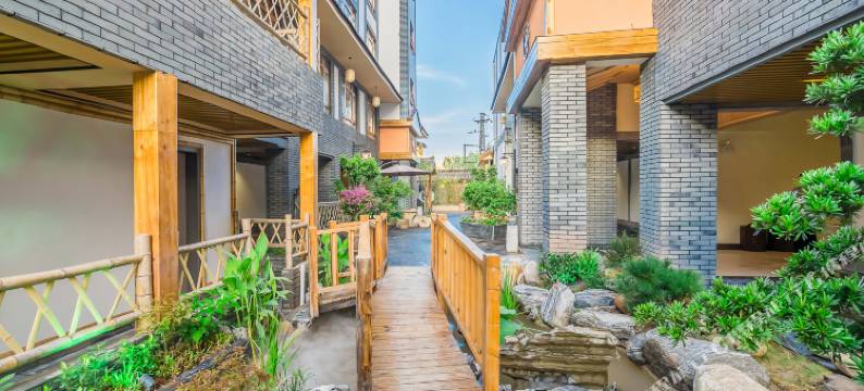 惠州杏瓦舍民宿(天益城陈江南站店)图片