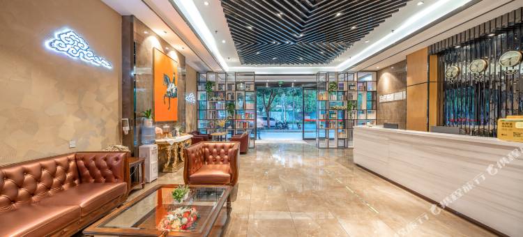 悦良红云酒店(南宁武鸣东盟开发区客运站店)图片