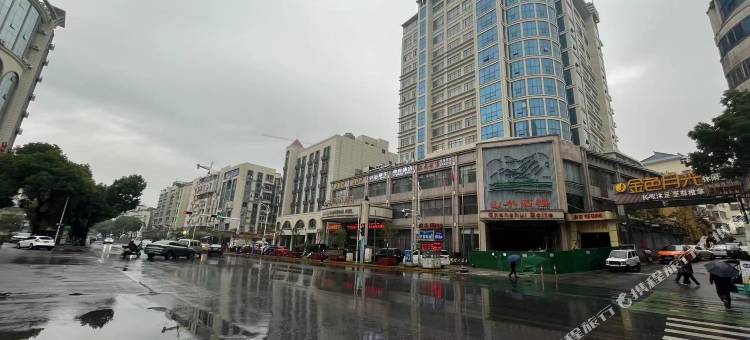 蜗牛电竞酒店(九江火车站快乐城店)图片