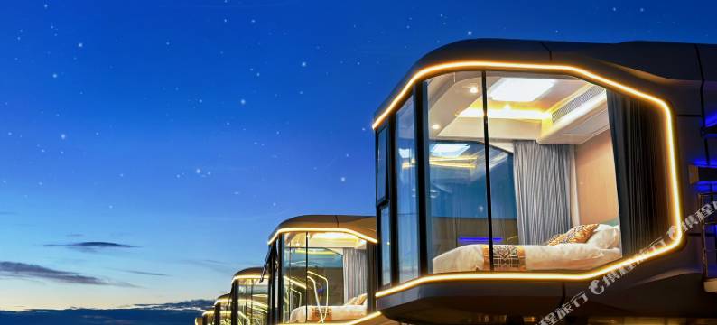 新巴尔虎左旗睿翔太空舱酒店图片