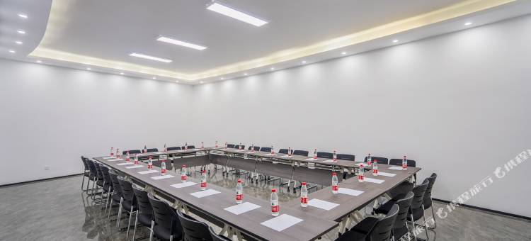 宜必思尚品酒店(吐鲁番北站广场店)图片