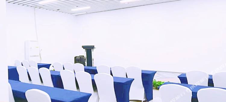 吾山吾海度假公寓(雅居乐香山湾店)图片