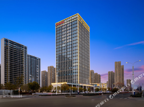 马鞍山东站希尔顿欢朋酒店