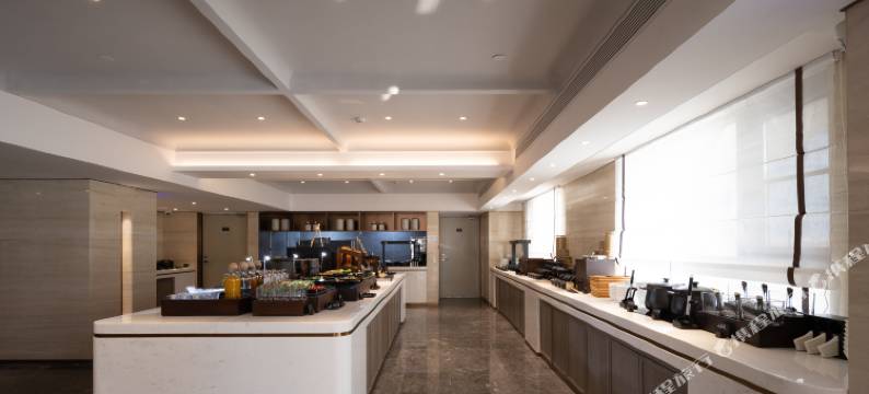 广州火车站中医药大学亚朵酒店图片