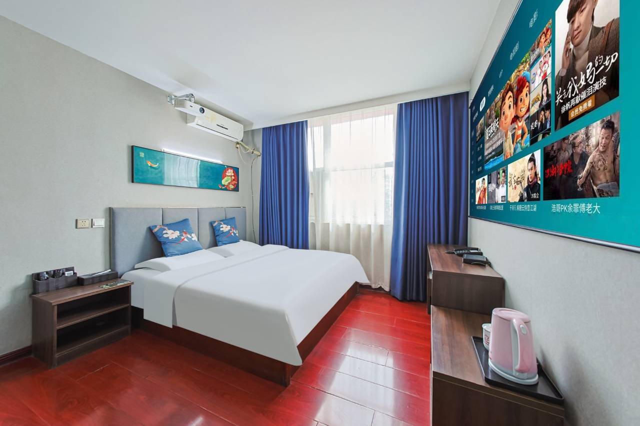 蜗居时尚酒店(濮阳黄河路汽车站店)