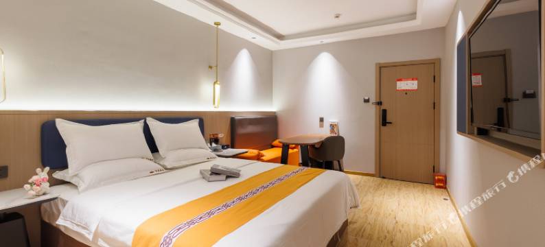 轻欢居酒店(湘潭汽车站店)图片