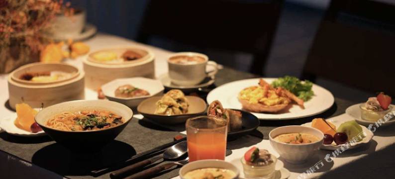 敦煌西隅度假民宿(鸣沙山月牙泉店)图片