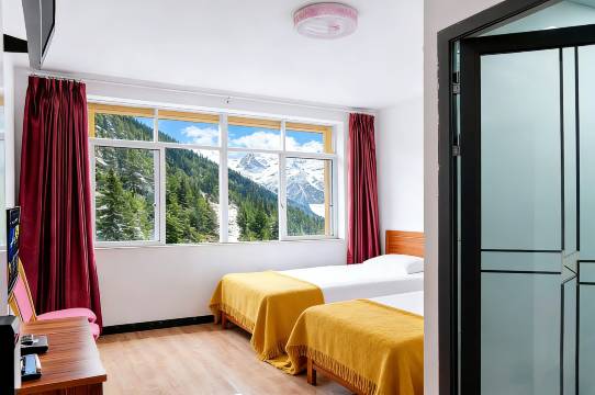 四姑娘山朋来山景民宿