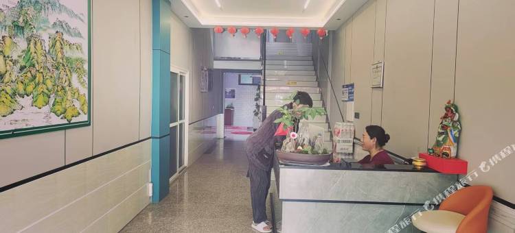星悦温泉酒店(太白山景区店)图片