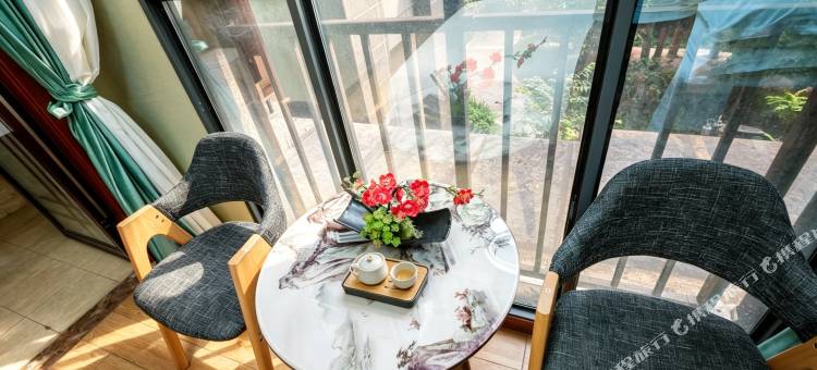 渠县花园商务宾馆(賨人里财富中心店)图片