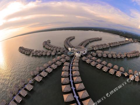 雪邦黄金棕榈度假村