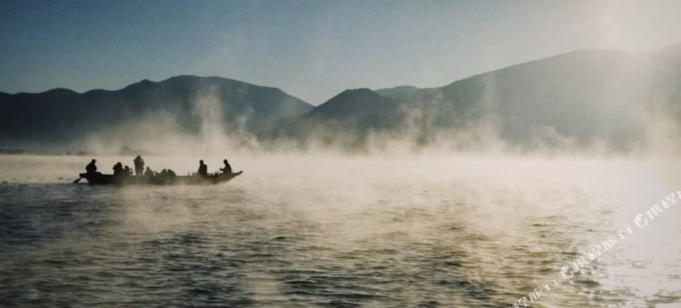 泸沽湖呀啦嗦庄园图片