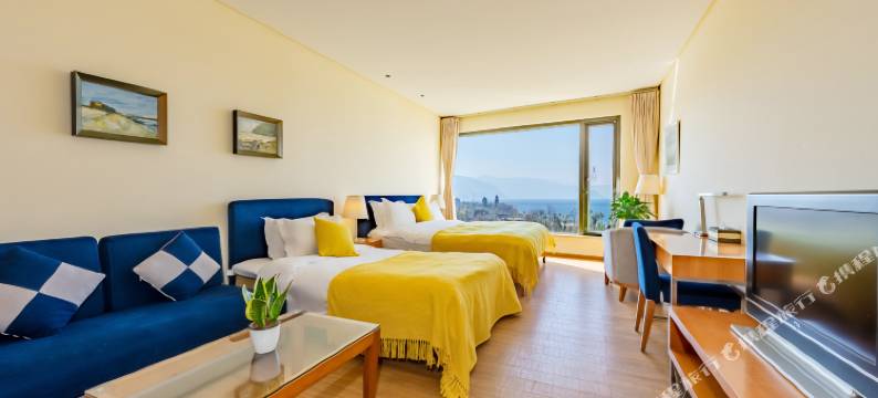 抚仙湖君临假日酒店图片